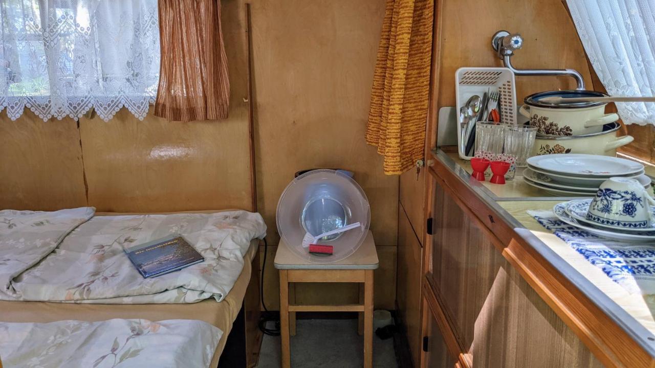Campsite Ddr Kult Wohnwagen Direkt Am